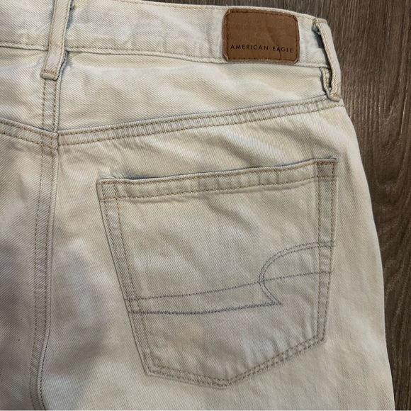 American Eagle Women's Size 2 Light Blue Denim Jeans Wide Leg Crop Embroidered - Picture 9 of 10